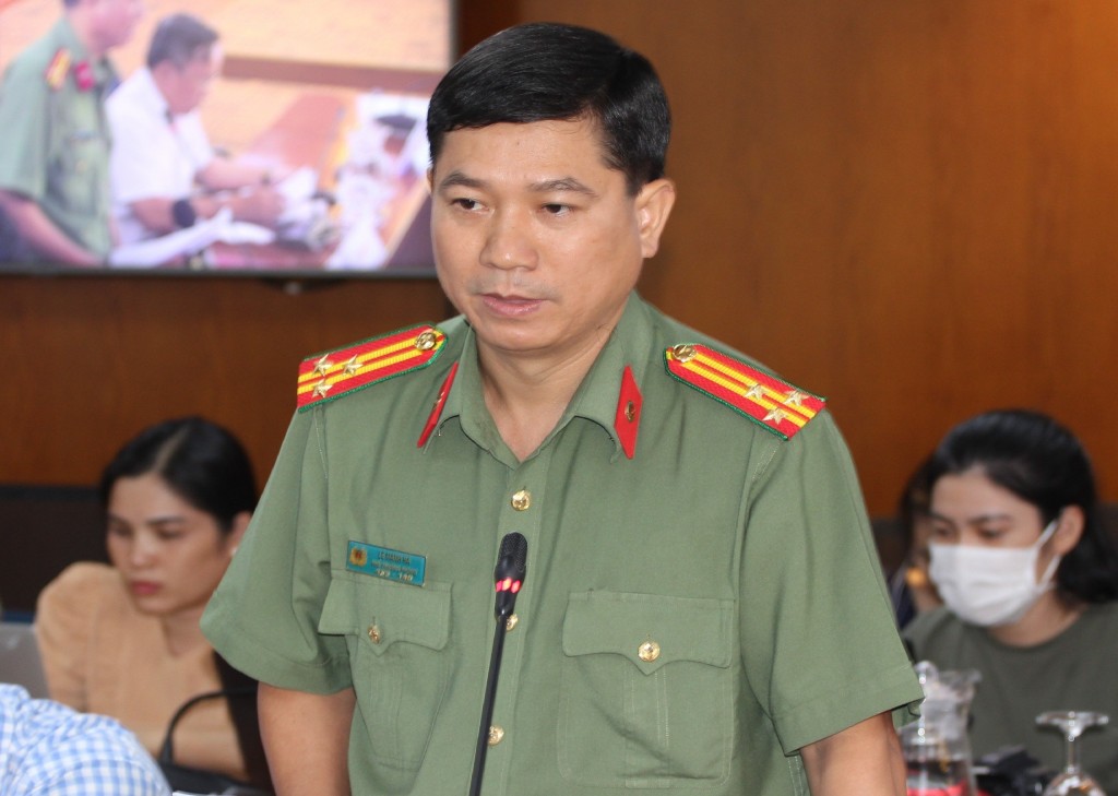 Thượng tá Lê Mạnh Hà, Phó trưởng Phòng Tham mưu Công an TP Hồ Chí Minh thông tin với báo chí tại cuộc họp báo chiều 14/9