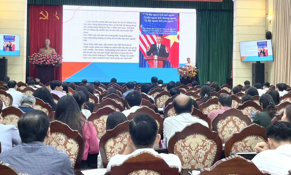Hà Nội: Tập huấn nghiệp vụ tuyên truyền miệng cho 300 báo cáo viên