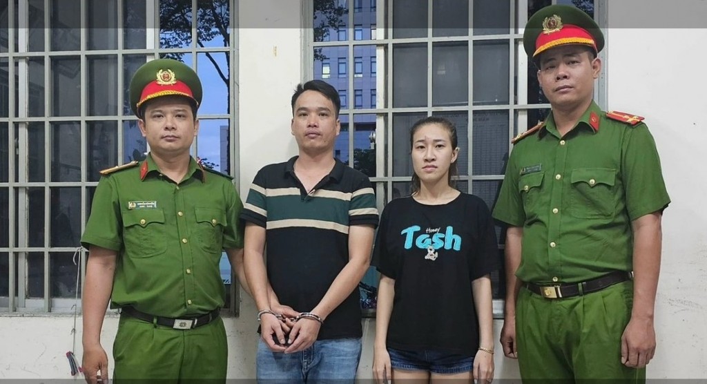 Liêm và Vân Anh tại thời điểm bị cảnh sát bắt giữ (Ảnh: Công an cung cấp).