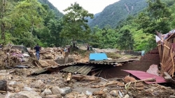 Hà Nội hỗ trợ Nhân dân Lào Cai 300 triệu đồng khắc phục hậu quả mưa lũ