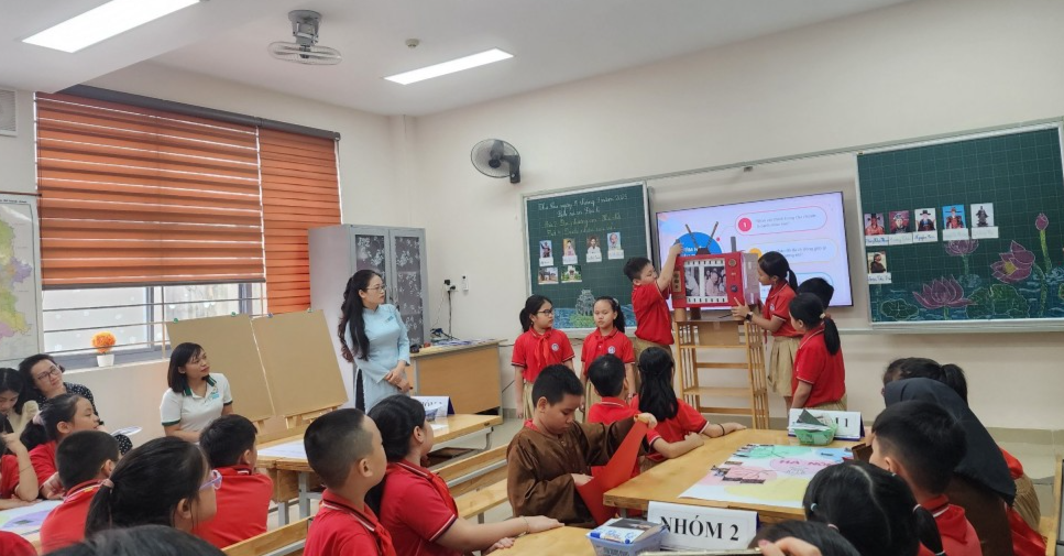 Huyện Sóc Sơn và Thanh Trì tạm dừng dạy liên kết trong nhà trường