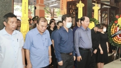 Lãnh đạo thành phố Hà Nội viếng nạn nhân vụ cháy chung cư mini quận Thanh Xuân