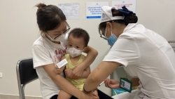 Nỗ lực để có vắc xin cung ứng tiêm chủng mở rộng