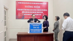 Cán bộ, công chức cơ quan Đoàn ĐBQH và HĐND TP Hà Nội quyên góp ủng hộ nạn nhân vụ cháy
