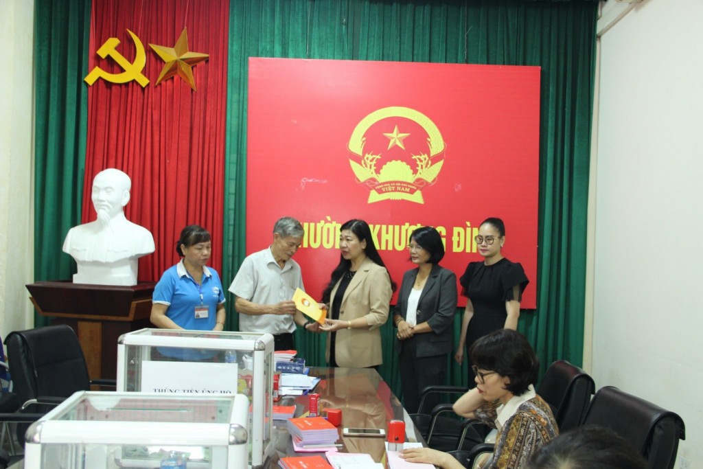 Bảo đảm minh bạch, đúng hướng dẫn trong tiếp nhận hỗ trợ các nạn nhân vụ cháy