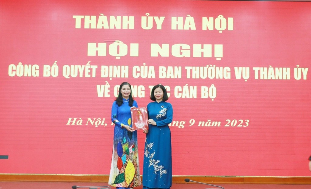 Đồng chí Đặng Thị Phương Hoa được điều động làm Phó Chủ tịch Ủy ban MTTQ TP Hà Nội