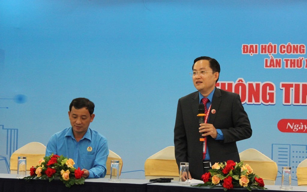 Đồng chí Phùng Thái Quang, Phó Chủ tịch LĐLĐ TP Hồ Chí Minh công bố kết quả đại hội