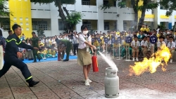 Tập huấn phòng cháy chữa cháy, cứu nạn cứu hộ cho giáo viên, học sinh