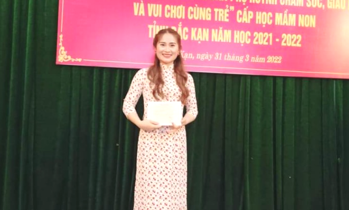 Cô giáo Nông Thị Hiệu