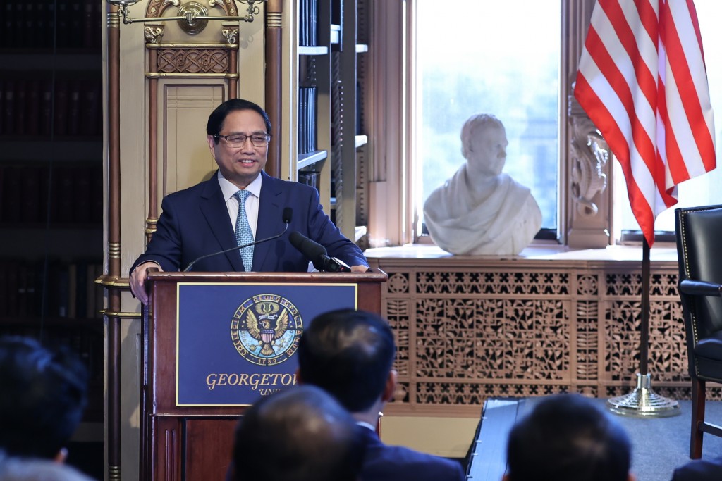 Tiếp tục chương trình hoạt động song phương tại Hoa Kỳ, Thủ tướng Phạm Minh Chính đã tới thăm và phát biểu chính sách tại Đại học Georgetown - Ảnh: VGP/Nhật Bắc