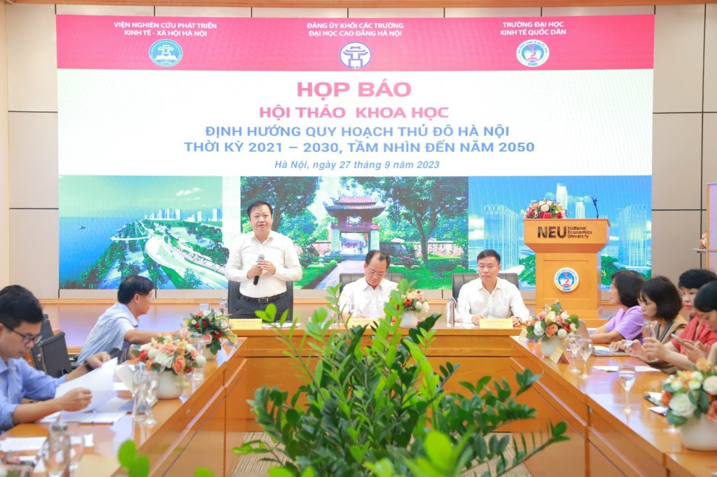 350 đại biểu dự Hội thảo khoa học định hướng quy hoạch Thủ đô