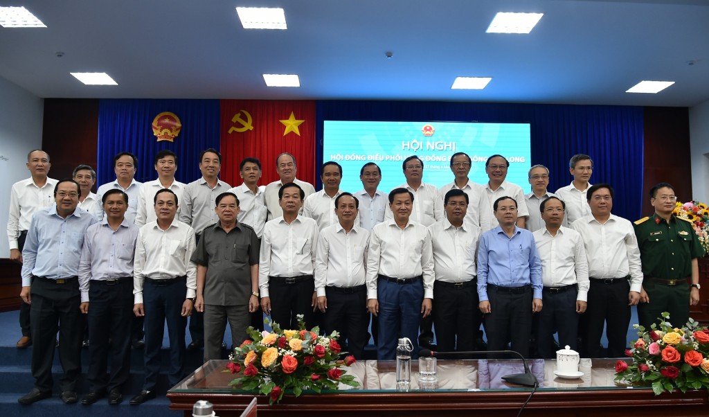 Phó Thủ tướng Lê Minh Khái cùng các đại biểu dự hội nghị. Ảnh VGP/Trần Mạnh