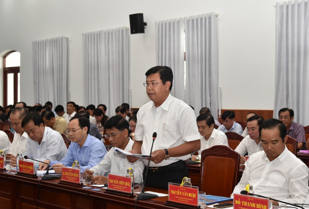 Bí thư Tỉnh ủy Cà Mau Nguyễn Tiến Hải phát biểu tại hội nghị. Ảnh: VGP/Trần Mạnh