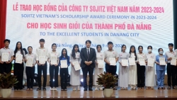 Đà Nẵng: Trao học bổng trị giá 575 triệu đồng cho học sinh vượt khó học giỏi