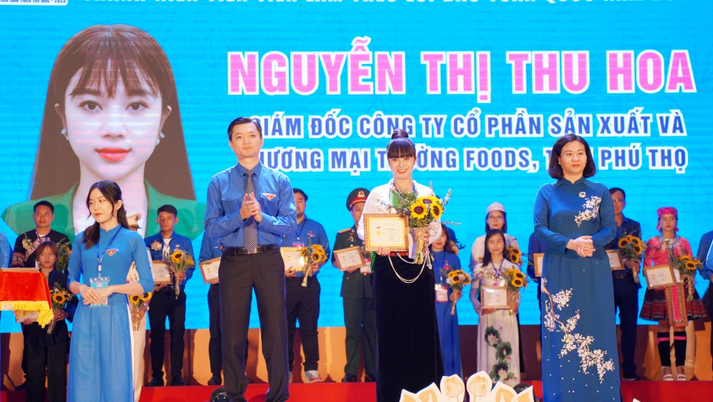 Tuyên dương 420 thanh niên tiên tiến làm theo lời Bác năm 2023