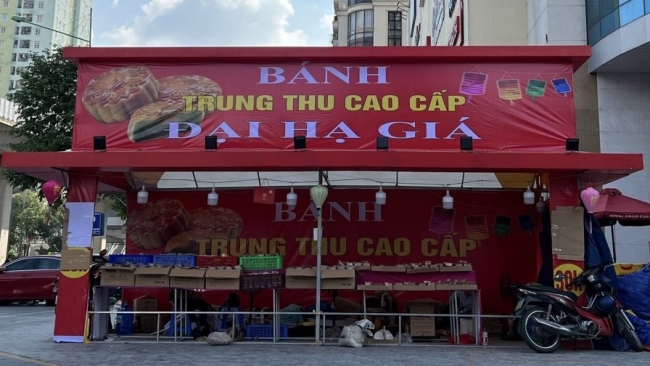 Cẩn trọng với bánh Trung thu đại hạ giá