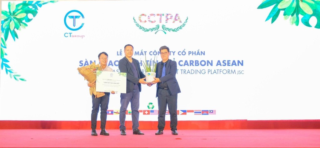 CCTAP hưởng ứng sáng kiến “Lấn cát sinh kế” của Treebank