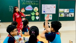 Hà Nội miễn học phí cho học sinh thuộc hộ cận nghèo
