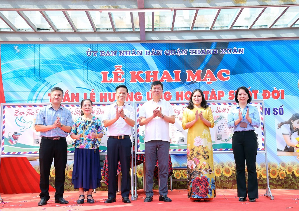 Các đại biểu gửi thông điệp khai mạc Tuần lễ Học tập suốt đời năm 2023