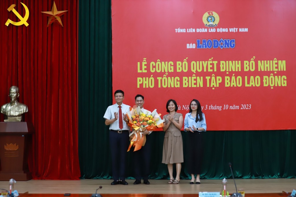 Bổ nhiệm nhà báo Nguyễn Đức Thành giữ chức Phó Tổng Biên tập Báo Lao Động Bổ nhiệm nhà báo Nguyễn Đức Thành giữ chức Phó Tổng Biên tập Báo Lao Động