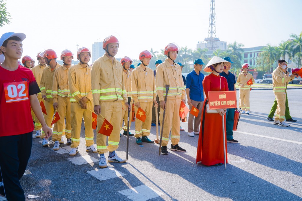 Công ty Tân Đệ vừa giành giải Nhì chung cuộc Hội thao Kỹ thuật chữa cháy và cứu nạn cứu hộ (CNCH) cấp tỉnh do tỉnh Hưng Yên