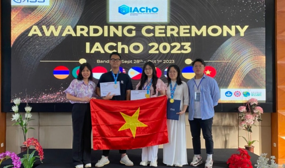 Học sinh Hà Nội giành 3 huy chương Olympic Hóa học ứng dụng quốc tế