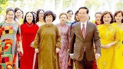 Chủ tịch nước Võ Văn Thưởng gặp mặt Hiệp hội Nữ doanh nhân Việt Nam