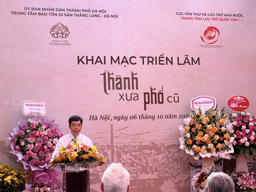 đồng chí Nguyễn Thanh Quang - Giám đốc Trung tâm Bảo tồn di sản Thăng Long - Hà Nội phát biểu khai mạc triển lãm
