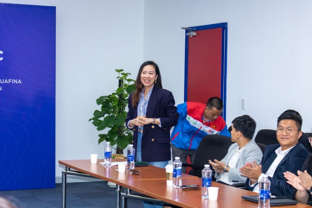 bà Nguyễn Xuân Linh Trang, Phó Tổng Giám đốc phụ trách Phát triển bền vững, Marketing và các nhãn hàng nước giải khát không Gas Pepsico phát biểu