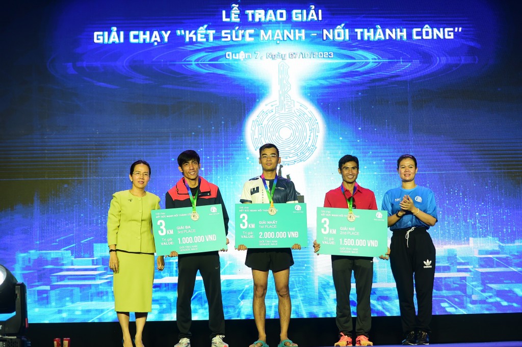 Gần 3.500 vận động viên tham gia Giải chạy Gần 3.500 vận động viên tham gia Giải chạy