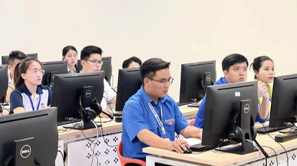 4 thí sinh đoạt giải Nhất Hội thi Tin học khối cán bộ, công chức trẻ toàn quốc