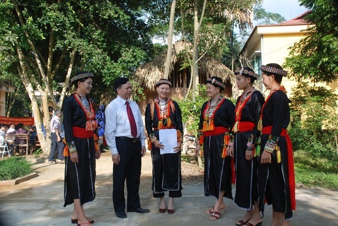 Phát huy vai trò của người uy tín trong xây dựng Nông thôn mới