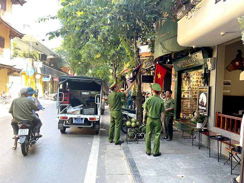 Ra quân chỉnh trang, lập lại trật tự đô thị