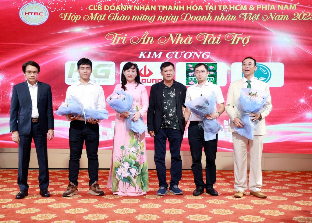 7.	Câu lạc bộ Doanh nhân Thanh Hóa TP Hồ Chí Minh và phía Nam tri ân các nhà tài trợ