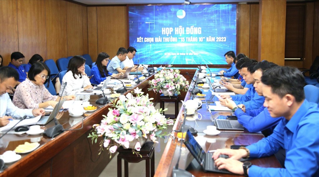 Hội đồng đã chọn ra 82 cá nhân xuất sắc