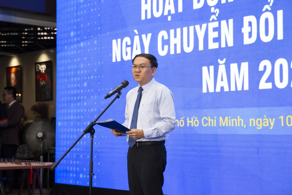 Ông Lâm Đình Thắng, Giám đốc Sở Thông tin Truyền thông TP Hồ Chí Minh phát biểu khai mạc chuỗi hoạt động