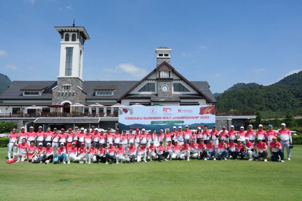 Giải đấu thu hút gần 100 golfer tham dự