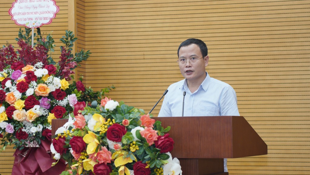 Đồng chí Nguyễn Thanh Tùng - Ủy viên BTV Quận ủy, Phó Chủ tịch UBND Quận Đống Đa tổng kết, đánh giá hội nghị đối thoại