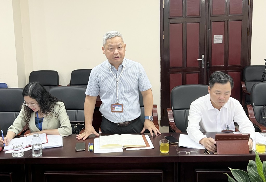 Đồng chí Bùi Minh Hoàng - Trưởng phòng Xây dựng Nếp sống văn hóa và Gia đình (Sở Văn hóa và Thể thao Hà Nội) phát biểu tại buổi kiểm tra