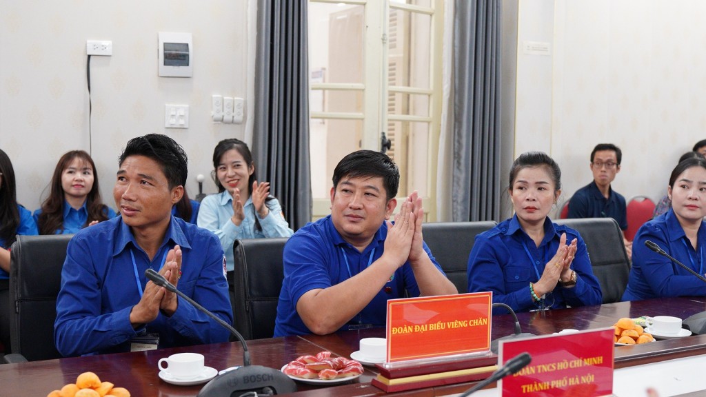 Các thành viên đoàn Các thành viên đoàn
