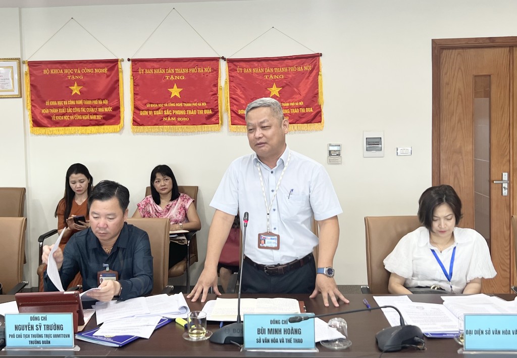 chí Bùi Minh Hoàng - Trưởng phòng Xây dựng Nếp sống văn minh và Gia đình (Sở Văn hóa và Thể thao Hà Nội) phát biểu tại buổi làm việc