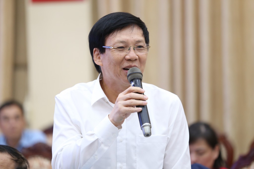Đồng chí Hồ Quang Lợi - Phó Chủ tịch Thường trực Hội Nhà báo Việt Nam phát biểu tại Hội nghị