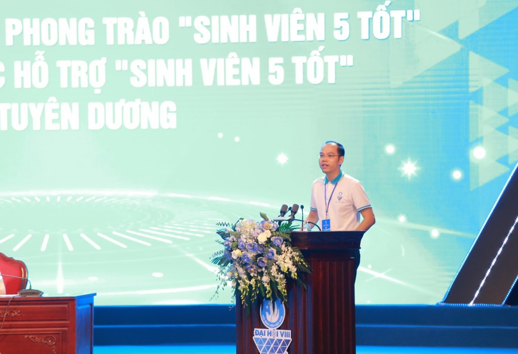 Đồng chí Nguyễn Tiến Hưng phát biểu