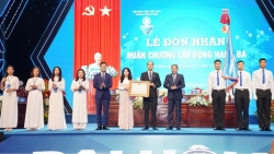 Hội Sinh viên Việt Nam TP Hà Nội đón nhận Huân chương Lao động hạng Ba