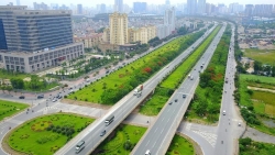 Hà Nội tổ chức phân luồng giao thông qua đại lộ Thăng Long