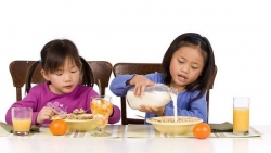 Tác hại của việc bỏ ăn sáng đối với trẻ em