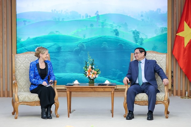 Thủ tướng Phạm Minh Chính tiếp bà Susan Pointer, Phó Chủ tịch Chính sách công quốc tế của Tập đoàn Amazon