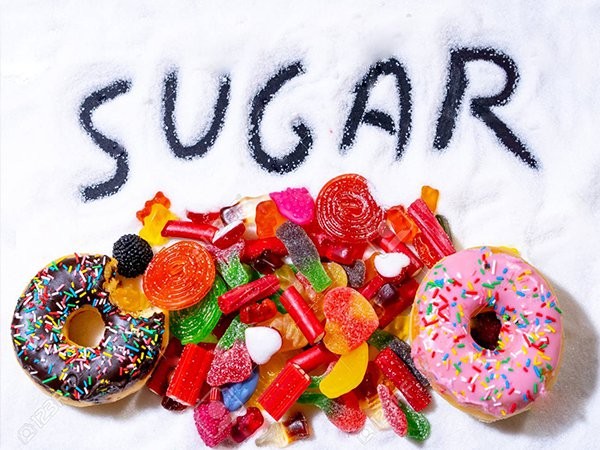 Ăn quá nhiều đường bổ sung sẽ làm tăng nguy cơ béo phì và các bệnh khác