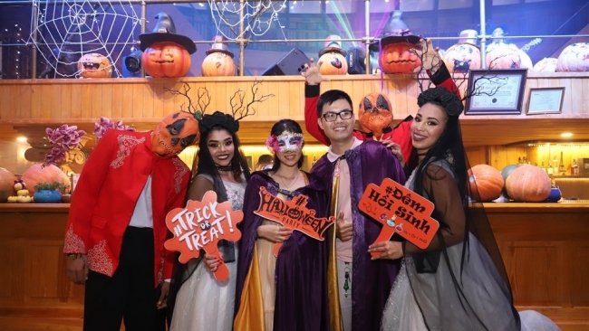 Sun World Ba Na Hills rộn ràng chuẩn bị cho lễ hội Halloween