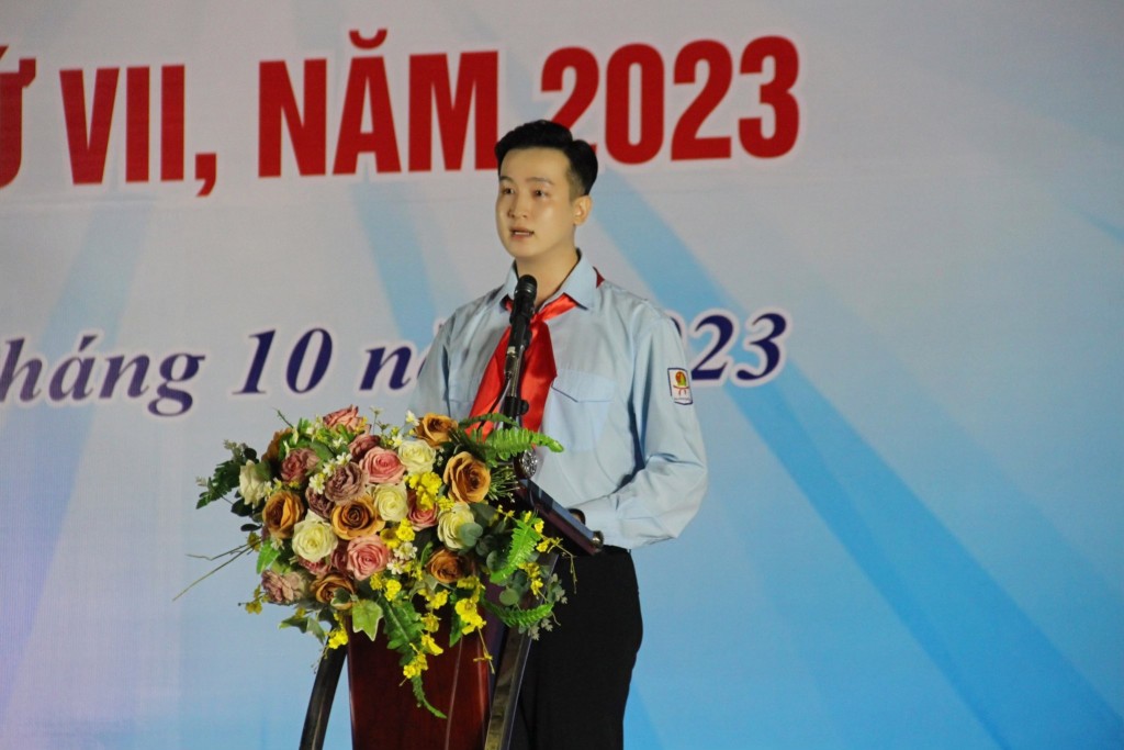 Đồng chí Đào Đức Việt phát biểu khai mạc Trại huấn luyện